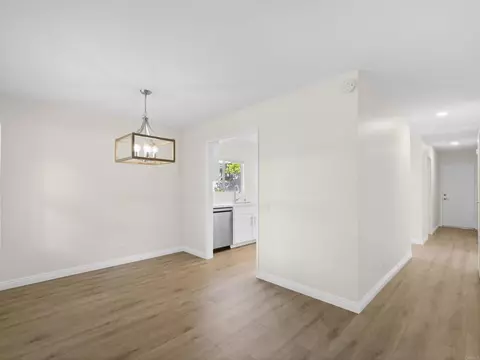 Entry Way - 3873 Bay Leaf Way, Oceanside, CA 92057 photo 2 of 4