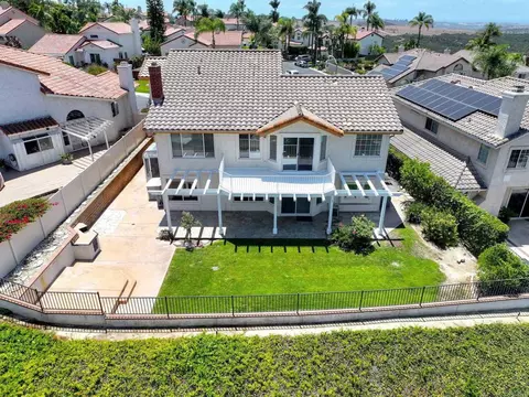 View/Area - 3730 Hillview Way, Oceanside, CA 92056 photo 9 of 10