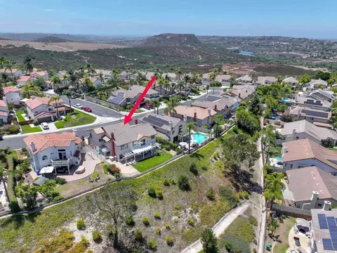 View/Area - 3730 Hillview Way, Oceanside, CA 92056 photo 7 of 10