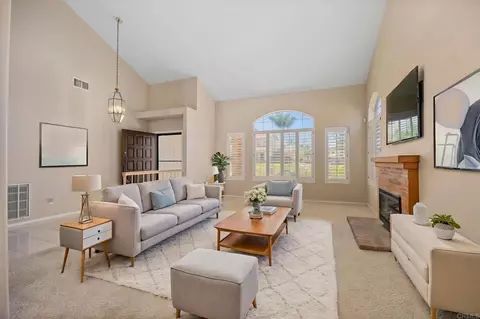 Living - 3730 Hillview Way, Oceanside, CA 92056 photo 1 of 10