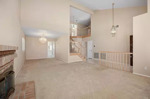 Living - 3730 Hillview Way, Oceanside, CA 92056 photo 3 of 8