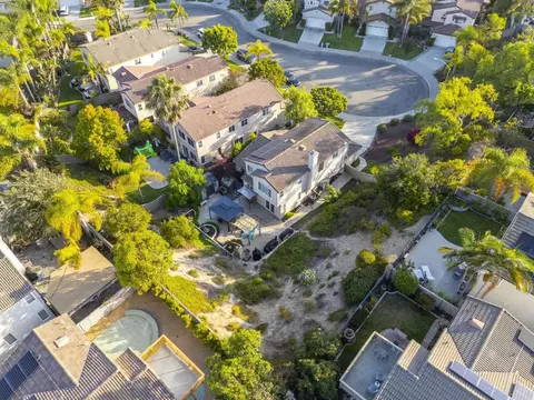 View/Area - 6056 Paseo Pradera, Carlsbad, CA 92009 photo 3 of 6