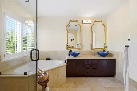 Bath - 6056 Paseo Pradera, Carlsbad, CA 92009 photo 2 of 4