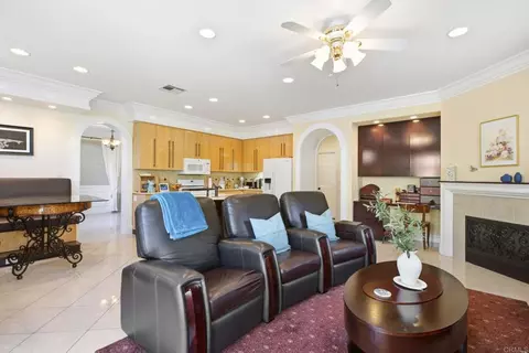 Living - 6056 Paseo Pradera, Carlsbad, CA 92009 photo 3 of 4