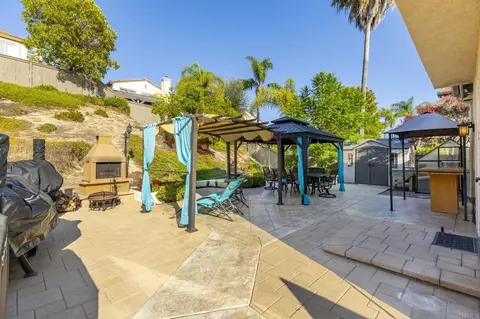 Exterior - 6056 Paseo Pradera, Carlsbad, CA 92009 photo 4 of 6