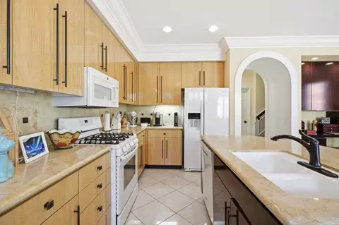 Kitchen - 6056 Paseo Pradera, Carlsbad, CA 92009 photo 1 of 2