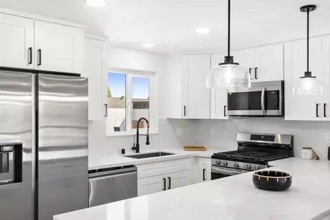 Kitchen - 2333 E Mission Ave, Escondido, CA 92027 photo 2 of 3