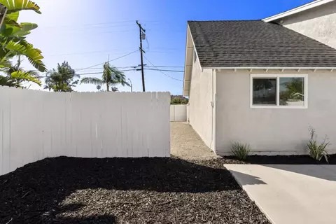 Exterior - 2333 E Mission Ave, Escondido, CA 92027 photo 9 of 13