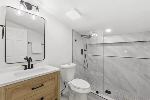 Bath - 2333 E Mission Ave, Escondido, CA 92027 photo 1 of 2