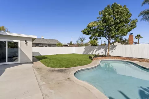Exterior - 2333 E Mission Ave, Escondido, CA 92027 photo 5 of 13