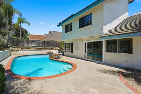 Exterior - 356 Delage Dr, Encinitas, CA 92024 photo 6 of 10