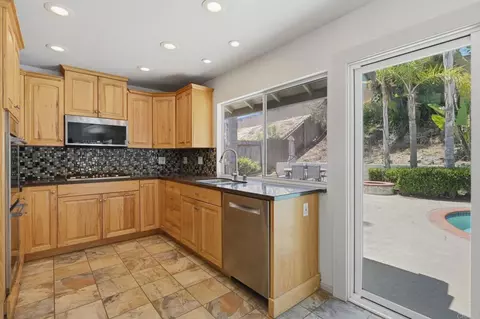 Kitchen - 356 Delage Dr, Encinitas, CA 92024 photo 1 of 2