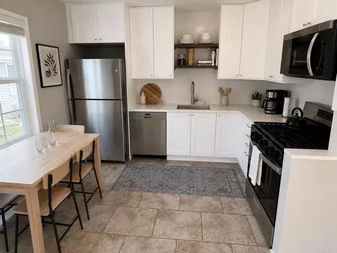 8659 Summerdale Rd, San Diego, CA 92126