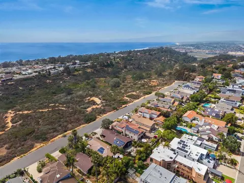 View/Area - 13951 Durango Dr, Del Mar, CA 92014 photo 1 of 2