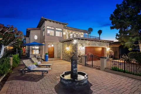 Exterior - 13951 Durango Dr, Del Mar, CA 92014 photo 2 of 9