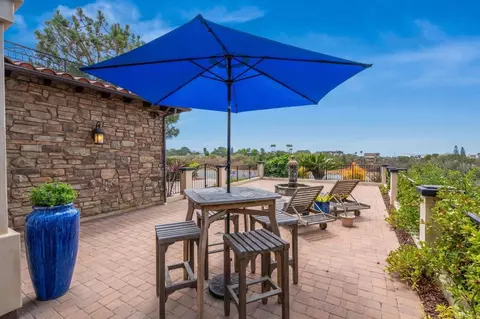 Exterior - 13951 Durango Dr, Del Mar, CA 92014 photo 3 of 9
