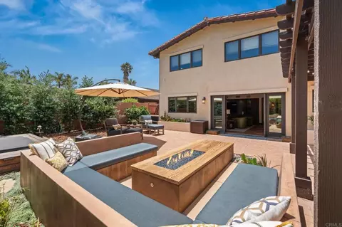 Exterior - 13951 Durango Dr, Del Mar, CA 92014 photo 7 of 9