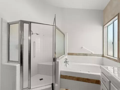 Bath - 4962 Pylos Way, Oceanside, CA 92056 photo 2 of 8