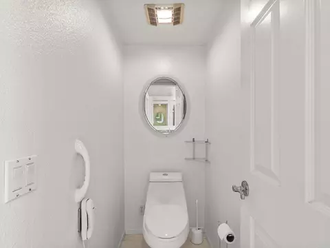 Bath - 4962 Pylos Way, Oceanside, CA 92056 photo 4 of 8