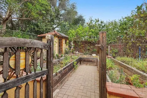 Exterior - 983 El Pajodo Pl, Vista, CA 92084 photo 17 of 21