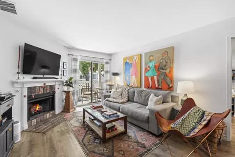 Living - 108 Mangano Cir, Encinitas, CA 92024 photo 1 of 4