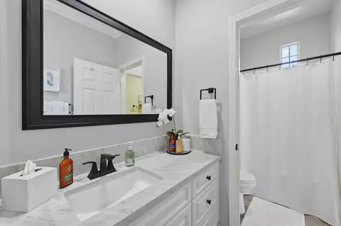Bath - 566 Echo Ln, San Marcos, CA 92078 photo 4 of 6
