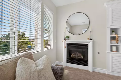 Living - 4368 Nautilus Way #10, Oceanside, CA 92056 photo 2 of 2