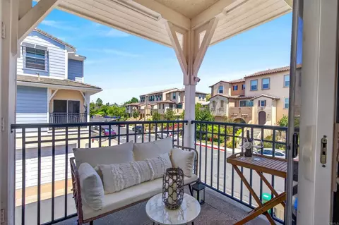 Exterior - 4368 Nautilus Way #10, Oceanside, CA 92056 photo 4 of 6