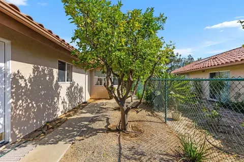 Exterior - 1066 Ridge Heights Dr, Fallbrook, CA 92028 photo 3 of 12