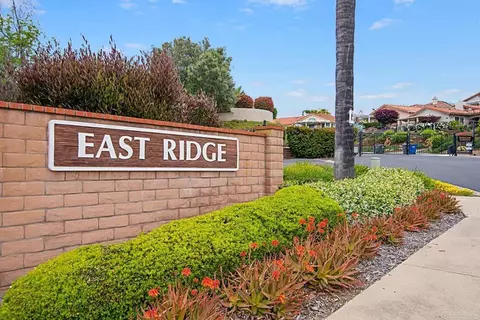 View/Area - 1066 Ridge Heights Dr, Fallbrook, CA 92028 photo 1 of 6