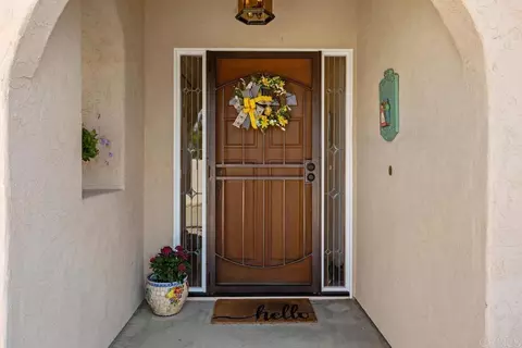 Entry Way - 1066 Ridge Heights Dr, Fallbrook, CA 92028 photo 1 of 2
