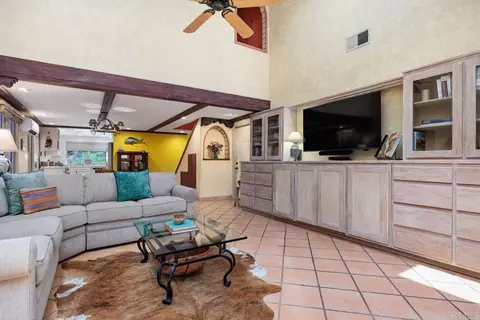 Living - 1501 Tennis Match Way, Encinitas, CA 92024 photo 2 of 3