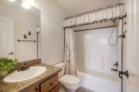 107 Shirle Ln, Oceanside, CA 92058 photo 18
