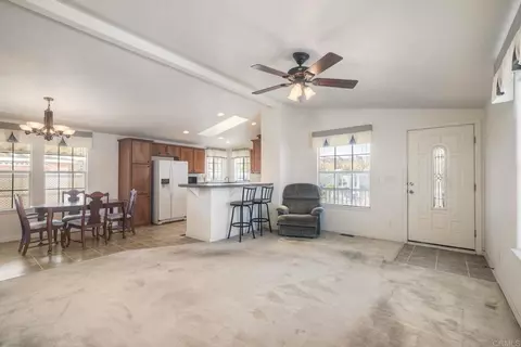 107 Shirle Ln, Oceanside, CA 92058 photo 6
