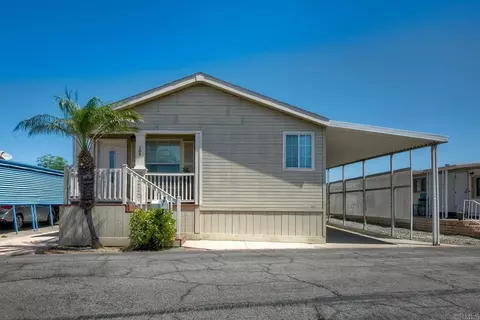 107 Shirle Ln, Oceanside, CA 92058 photo 4