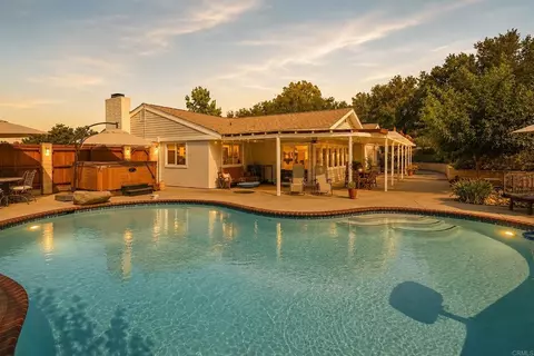 Exterior - 16960 Whirlwind Ln, Ramona, CA 92065 photo 2 of 20