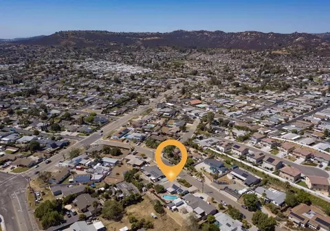 View/Area - 1649 Hilcorte Dr, Escondido, CA 92026 photo 4 of 4