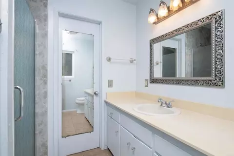 Bath - 1649 Hilcorte Dr, Escondido, CA 92026 photo 1 of 2