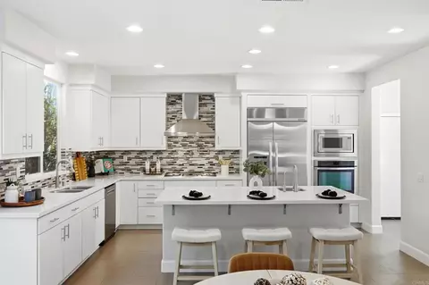 Kitchen - 399 Amparo Dr, Escondido, CA 92025 photo 1 of 2