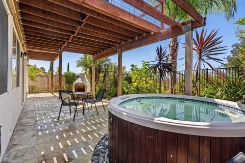 Exterior - 5276 Willow Walk, Oceanside, CA 92057 photo 3 of 9