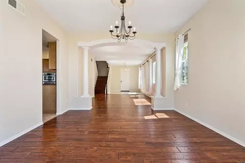 Living - 5276 Willow Walk, Oceanside, CA 92057 photo 2 of 6