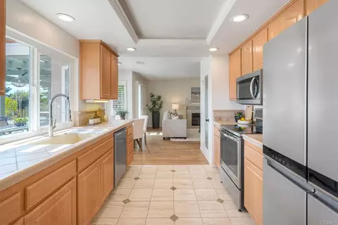 3363 Putting Green Ct, Oceanside, CA 92056 photo 11