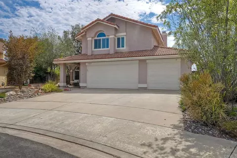 3363 Putting Green Ct, Oceanside, CA 92056 photo 3