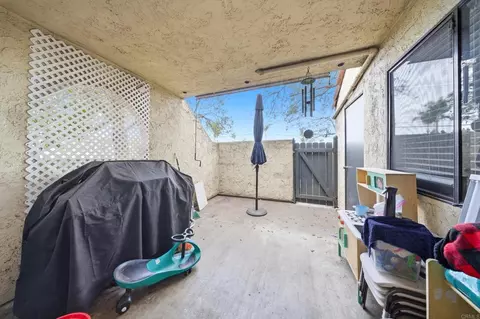 Exterior - 341 N Melrose Dr, Vista, CA 92083 photo 2 of 8