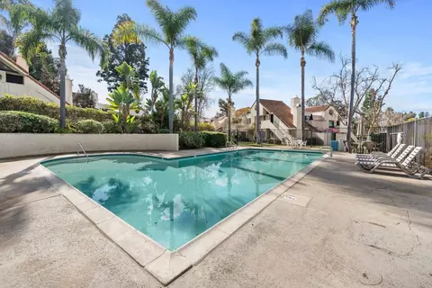 Exterior - 341 N Melrose Dr, Vista, CA 92083 photo 3 of 8