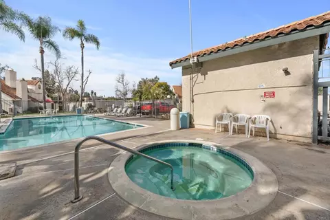 Exterior - 341 N Melrose Dr, Vista, CA 92083 photo 4 of 8
