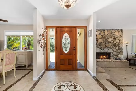Entry Way - 2125 Walnut Ln, Vista, CA 92084 photo 2 of 5