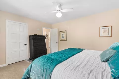 Bedroom - 2125 Walnut Ln, Vista, CA 92084 photo 8 of 8