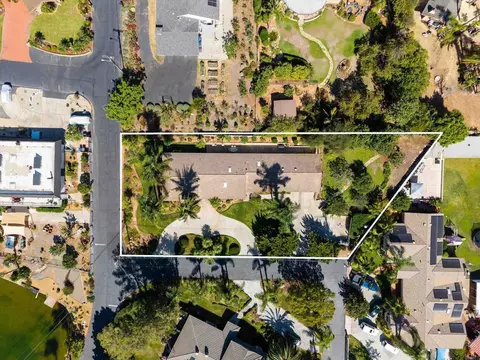 View/Area - 2125 Walnut Ln, Vista, CA 92084 photo 3 of 10