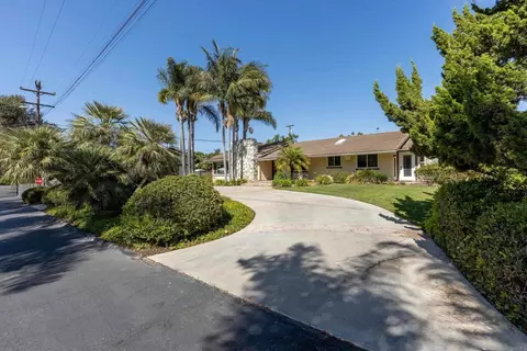 Exterior - 2125 Walnut Ln, Vista, CA 92084 photo 4 of 16